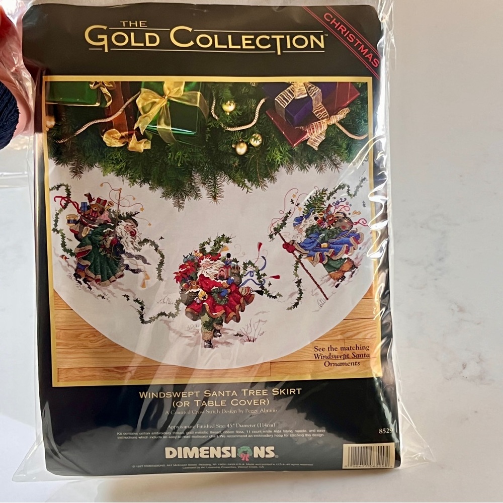 Dimensions Gold Windswept Santa Tree Skirt Cross Stitch Kit 8529 Peggy Abrams